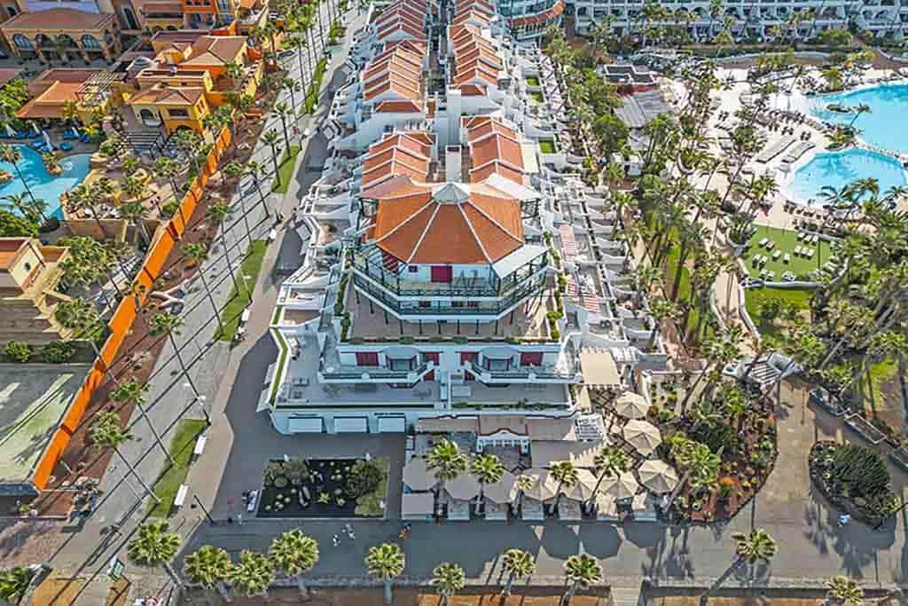 Appartamento in vendita in Playa de las Americas con piscina - 425.000 € (Rif: 9652857)