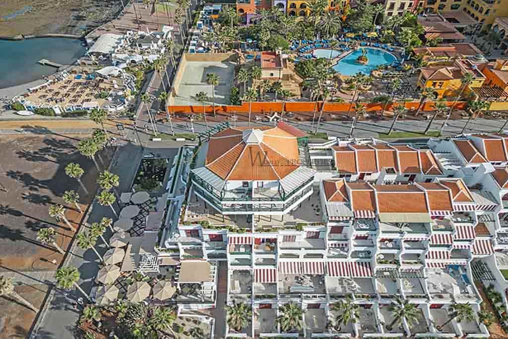 Appartamento in vendita in Playa de las Americas con piscina - 425.000 € (Rif: 9652857)