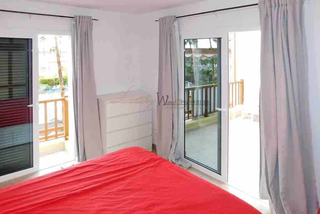 1 soverom Leilighet til salgs i La Caleta Adeje med svømmebasseng - € 449 000 (Ref: 9656661)