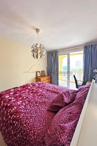 2 soverom Leilighet til salgs i Los Cristianos, Arona med svømmebasseng - € 395 000 (Ref: 9694198)