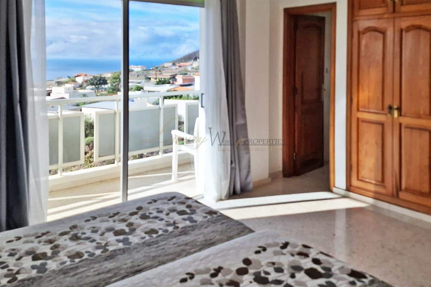 5 bedroom Villa for sale in La Sabinita - € 699,000 (Ref: 9709052)