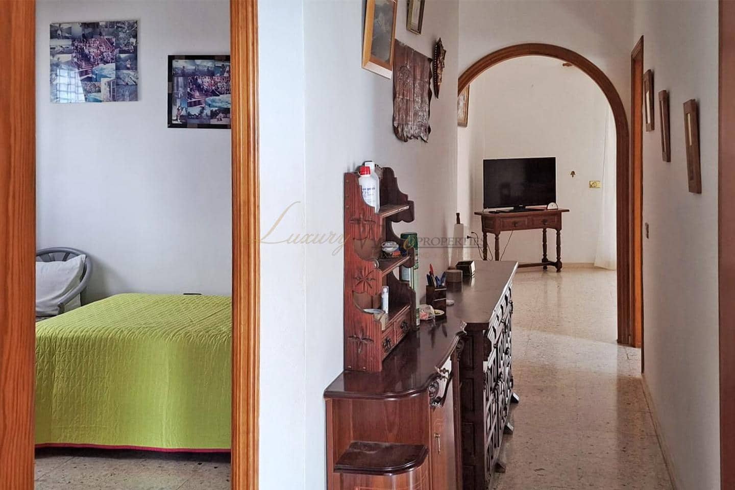 5 bedroom Villa for sale in La Sabinita - € 699,000 (Ref: 9709052)