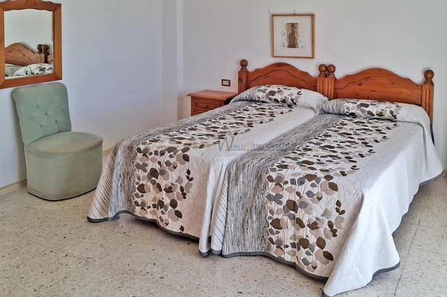 5 bedroom Villa for sale in La Sabinita, Arico - € 699,000 (Ref: 9709052)