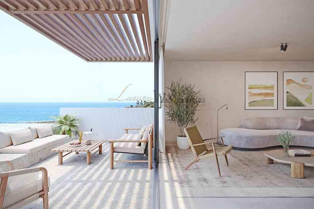 2 bedroom Flat for sale in Callao Salvaje with pool garage - € 985,000 (Ref: 9730806)