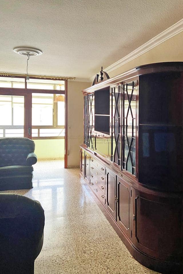 3 chambre Appartement à vendre à Santa Cruz de Tenerife avec garage - 405 000 € (Ref: 9747320)