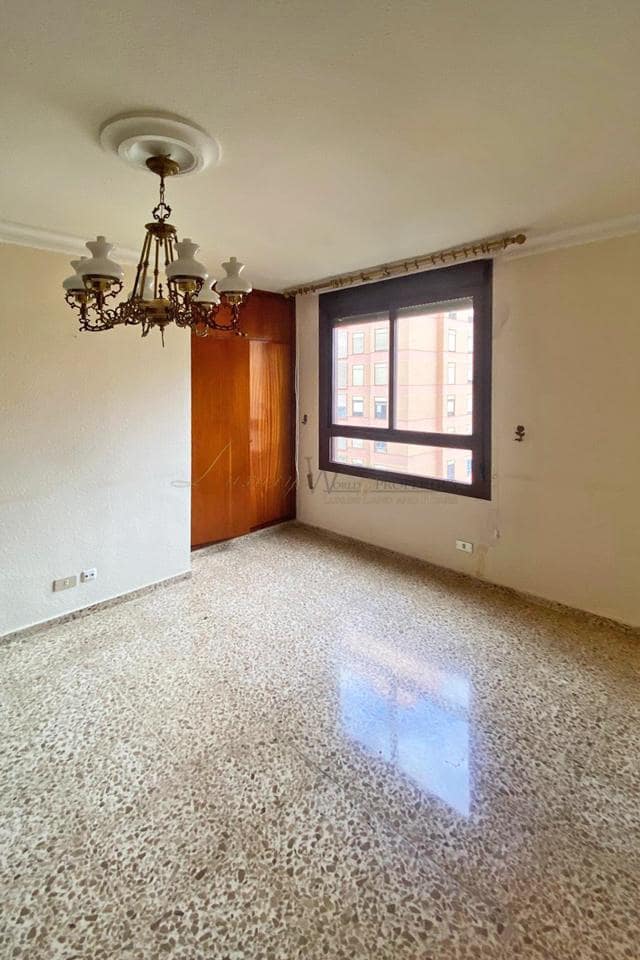 3 chambre Appartement à vendre à Santa Cruz de Tenerife avec garage - 405 000 € (Ref: 9747320)