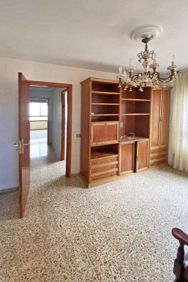 3 chambre Appartement à vendre à Santa Cruz de Tenerife avec garage - 405 000 € (Ref: 9747320)