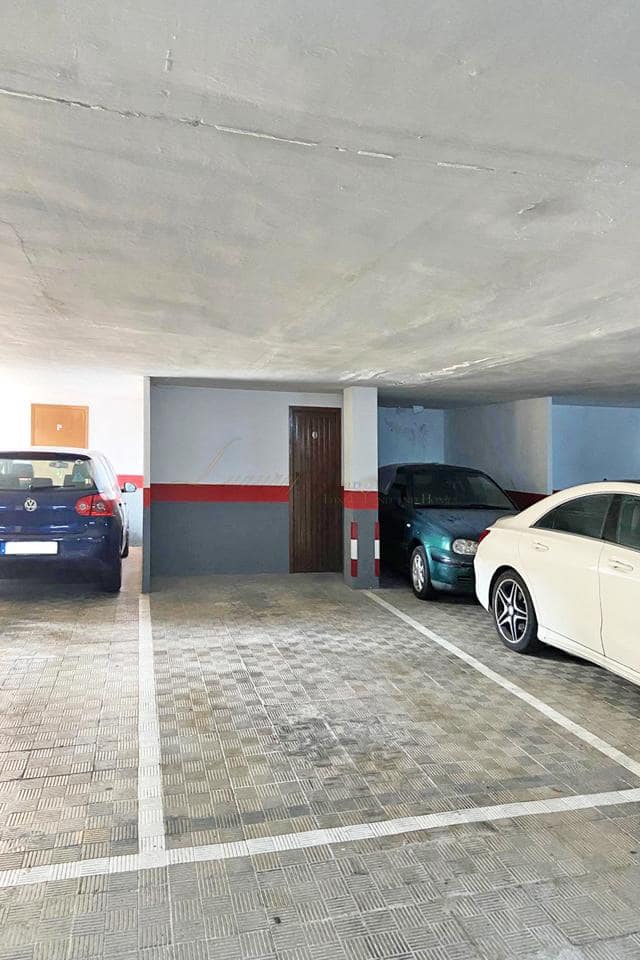 3 chambre Appartement à vendre à Santa Cruz de Tenerife avec garage - 405 000 € (Ref: 9747320)