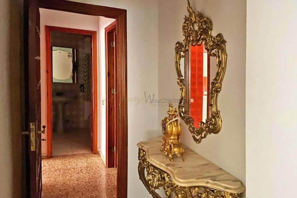 3 chambre Appartement à vendre à Santa Cruz de Tenerife avec garage - 405 000 € (Ref: 9747320)