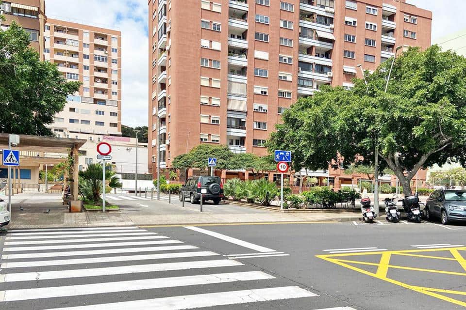 3 chambre Appartement à vendre à Santa Cruz de Tenerife avec garage - 405 000 € (Ref: 9747320)