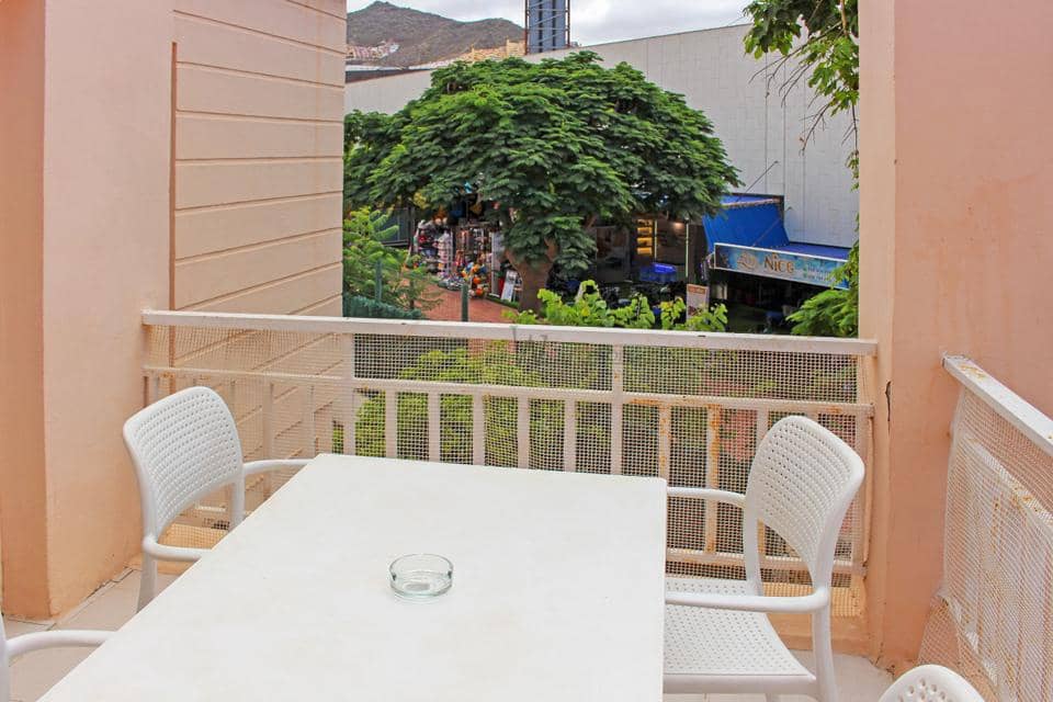 2 bedroom Flat for sale in Costa Adeje with pool - € 260,000 (Ref: 9747364)