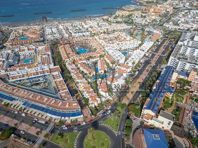 2 bedroom Flat for sale in Costa Adeje with pool - € 260,000 (Ref: 9747364)