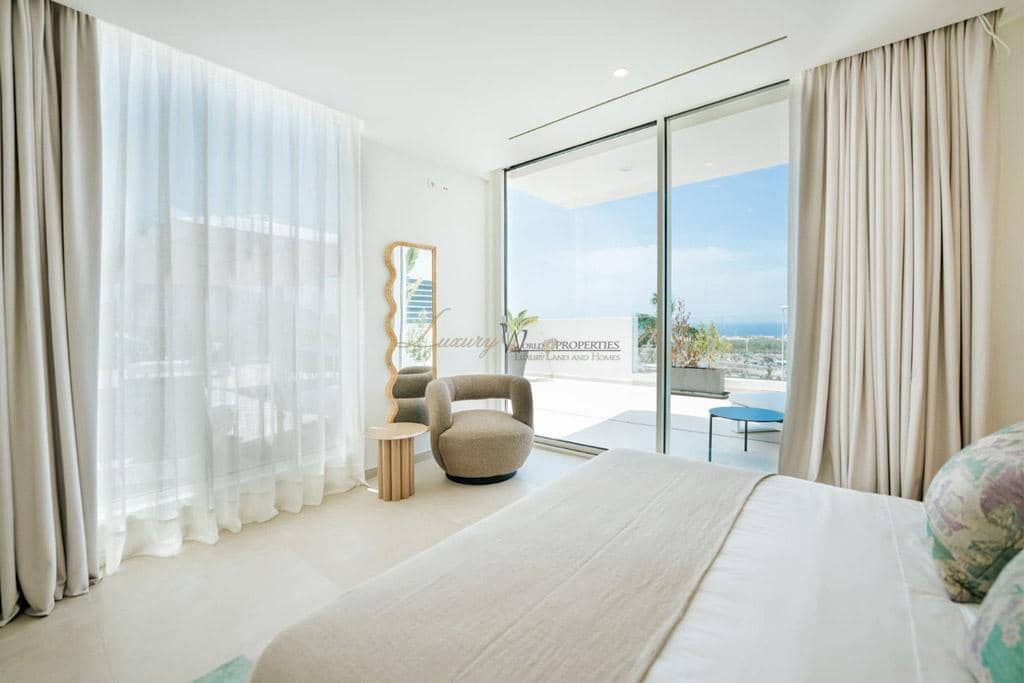 3 sovrum Villa till salu i Costa Adeje med pool garage - 1 995 500 € (Ref: 9752463)