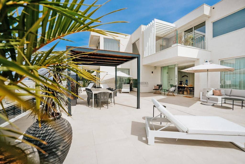 3 sovrum Villa till salu i Costa Adeje med pool garage - 1 995 500 € (Ref: 9752463)