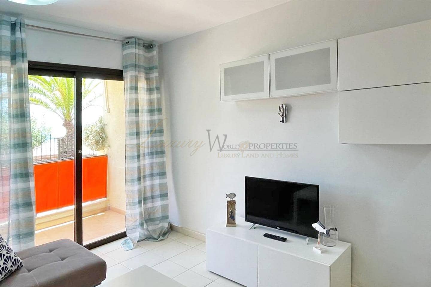 2 sypialnia Mieszkanie na sprzedaż w Los Cristianos z basenem - 670 000 € (Ref: 9761488)