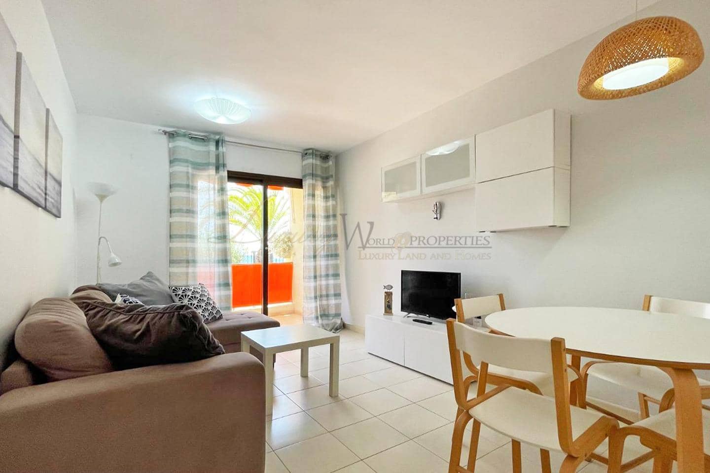 2 sypialnia Mieszkanie na sprzedaż w Los Cristianos z basenem - 670 000 € (Ref: 9761488)