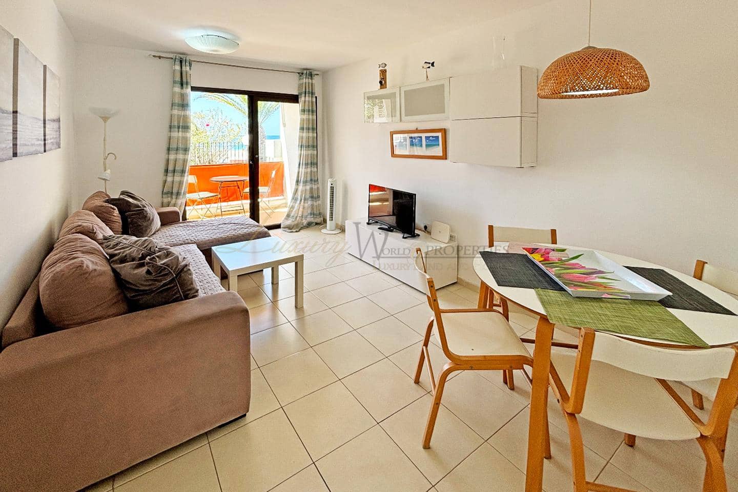 2 bedroom Flat for sale in Los Cristianos with pool - € 670,000 (Ref: 9761488)