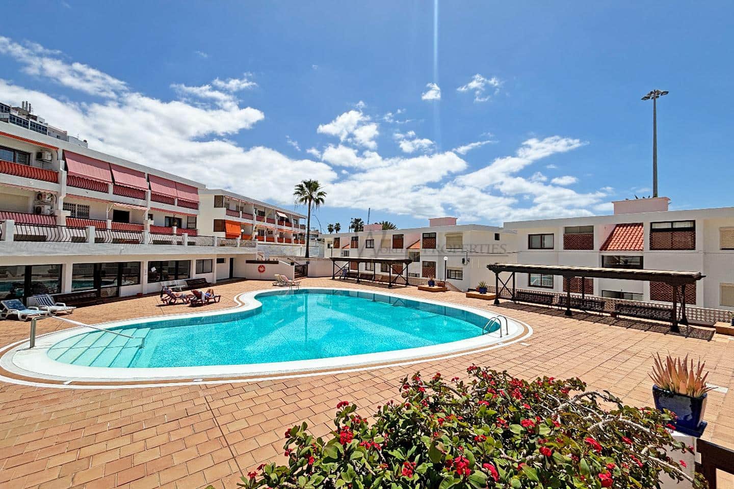 2 bedroom Flat for sale in Los Cristianos with pool - € 670,000 (Ref: 9761488)