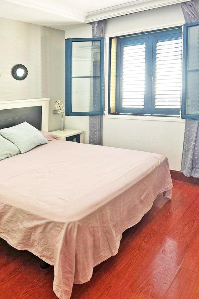 3 soveværelse Villa til salg i Costa Adeje med garage - € 465.000 (Ref: 9775875)