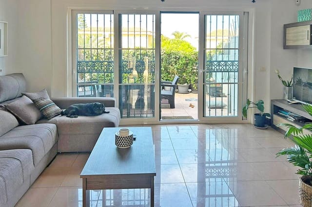 3 chambre Villa/Maison à vendre à Playa de Fañabé Alto, Adeje avec garage - 465 000 € (Ref: 9775875)