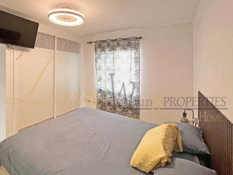 2 slaapkamer Flat te koop in Chayofa met zwembad garage - € 400.000 (Ref: 9775876)