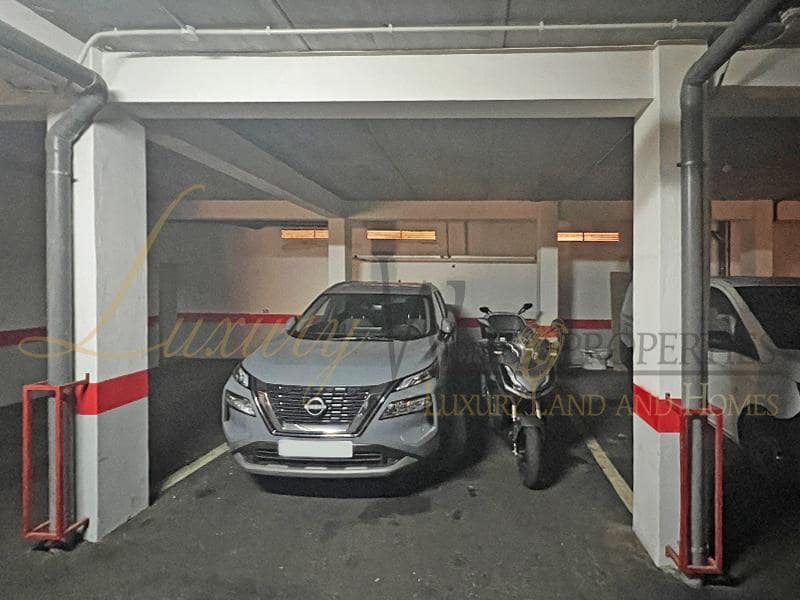 2 slaapkamer Flat te koop in Chayofa met zwembad garage - € 400.000 (Ref: 9775876)