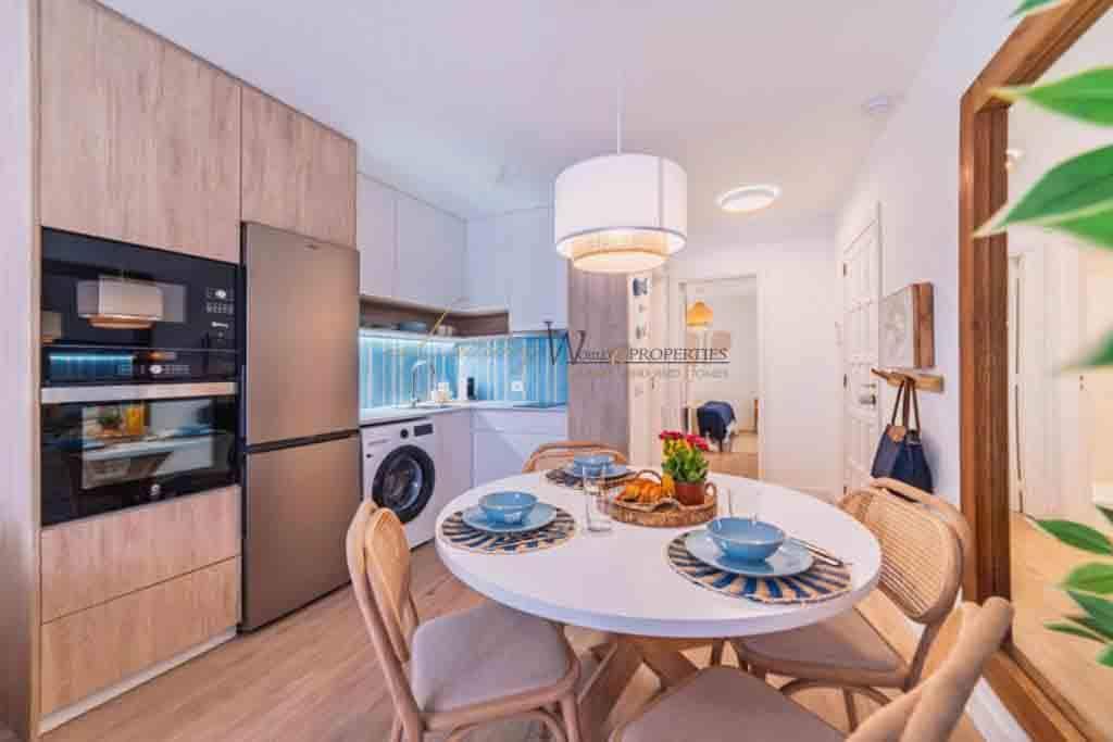 1 soveværelse Lejlighed til salg i El Medano - € 275.000 (Ref: 9778998)