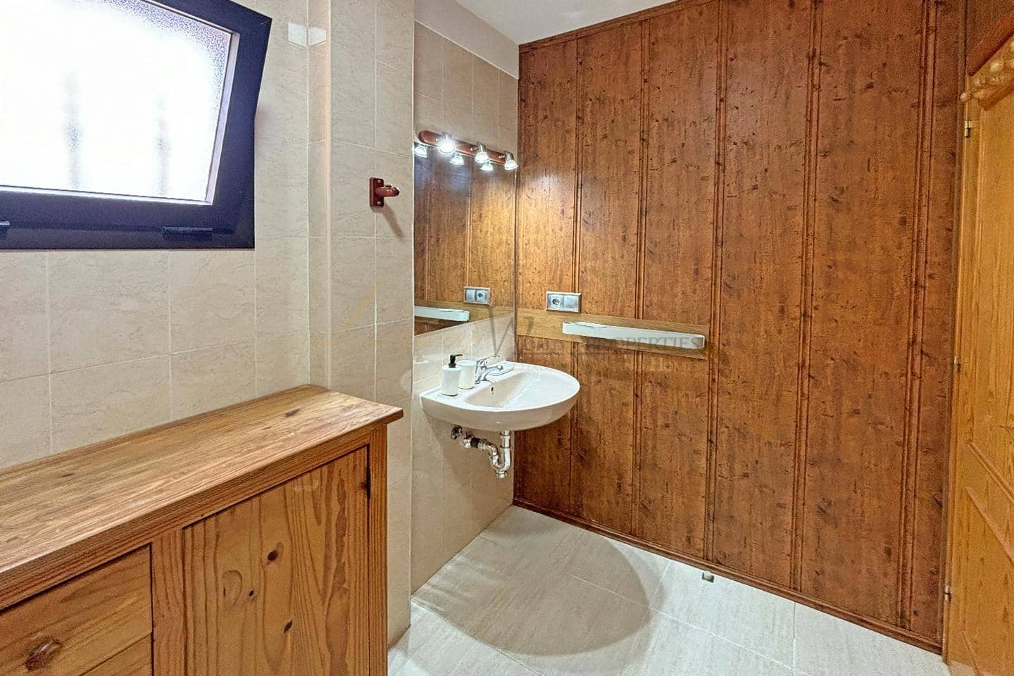 3 bedroom Flat for sale in Parque de la Reina with garage - € 298,000 (Ref: 9789559)