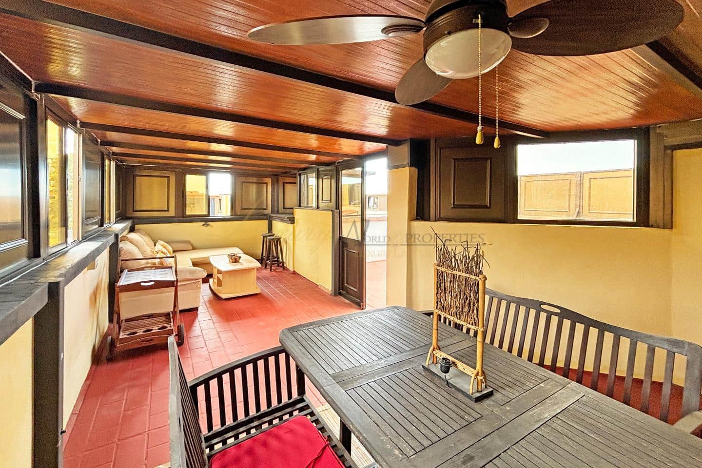 3 bedroom Flat for sale in Parque de la Reina with garage - € 298,000 (Ref: 9789559)