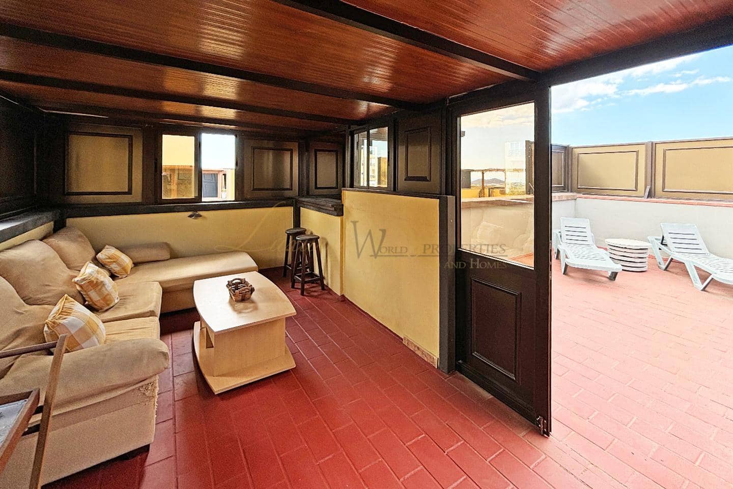 3 bedroom Flat for sale in Parque de la Reina with garage - € 298,000 (Ref: 9789559)