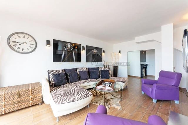 6 makuuhuone Huvila myytävänä paikassa San Eugenio Alto, Adeje mukana uima-altaan 
autotalli - 1 995 000 € (Ref: 9793647)