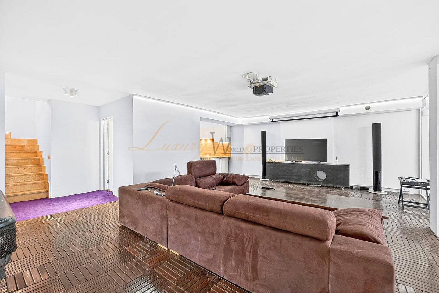 5 Zimmer Villa zu verkaufen in Los Cristianos mit Pool Garage - 1.790.000 € (Ref: 9815008)