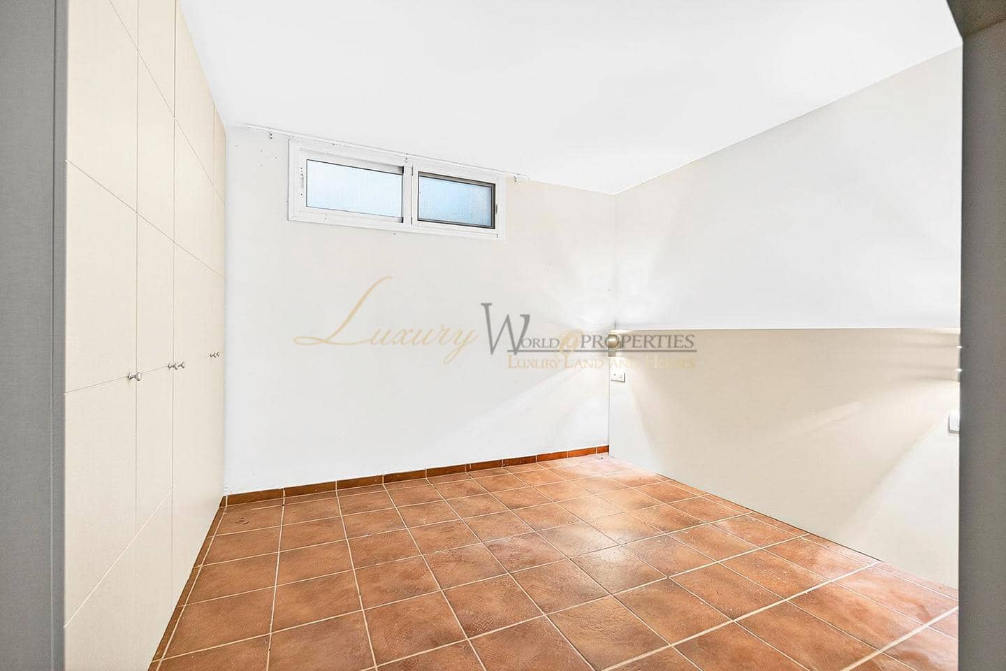 5 Zimmer Villa zu verkaufen in Los Cristianos mit Pool Garage - 1.790.000 € (Ref: 9815008)