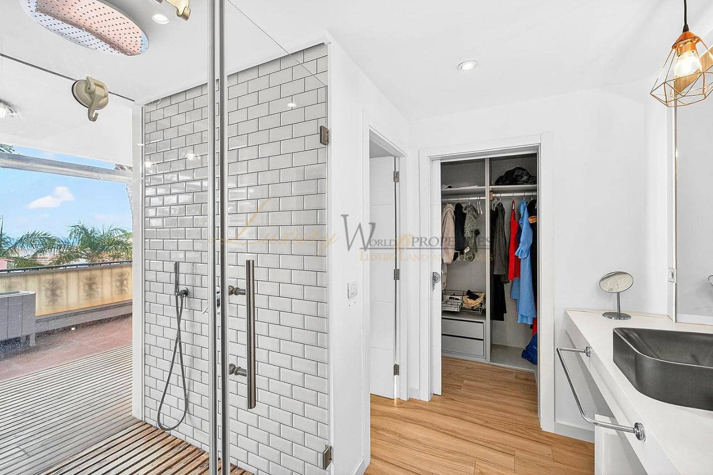 5 Zimmer Villa zu verkaufen in Los Cristianos mit Pool Garage - 1.790.000 € (Ref: 9815008)