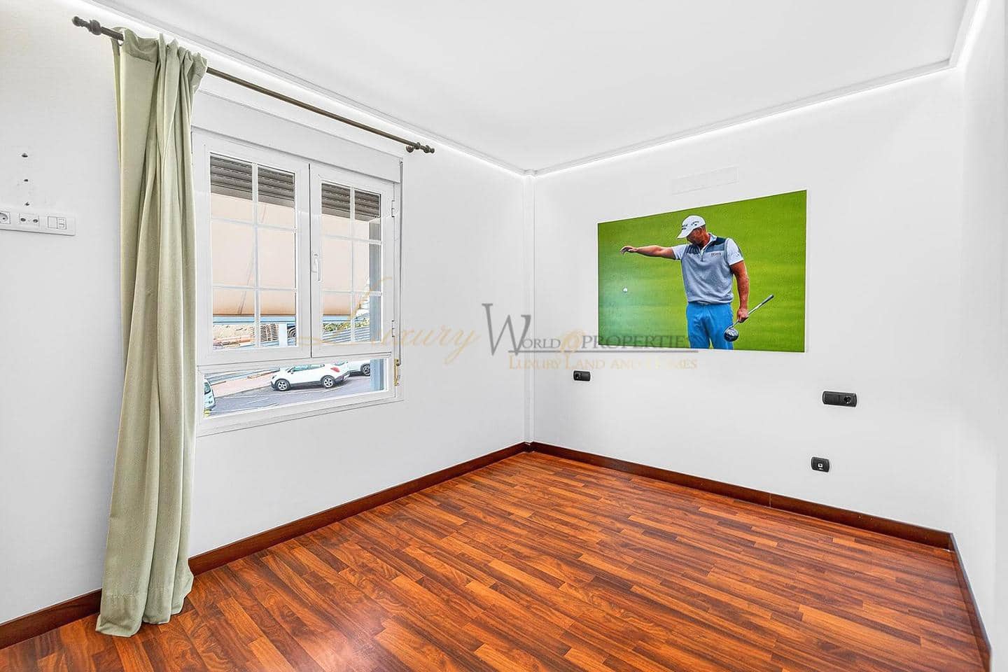 5 Zimmer Villa zu verkaufen in Los Cristianos mit Pool Garage - 1.790.000 € (Ref: 9815008)