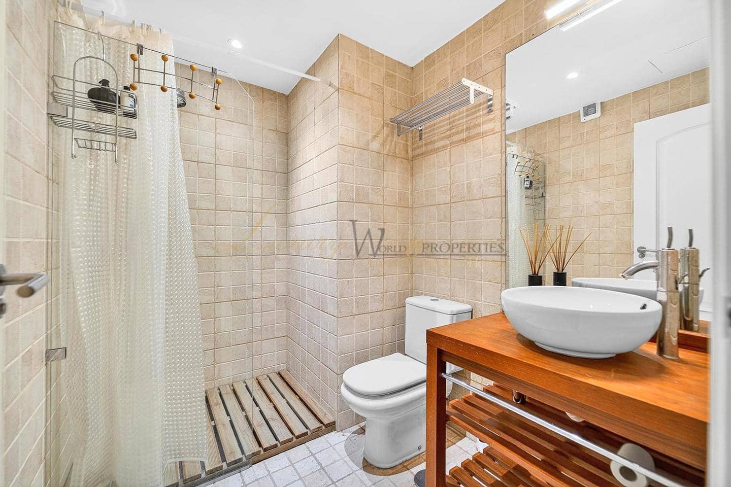 5 Zimmer Villa zu verkaufen in Los Cristianos mit Pool Garage - 1.790.000 € (Ref: 9815008)