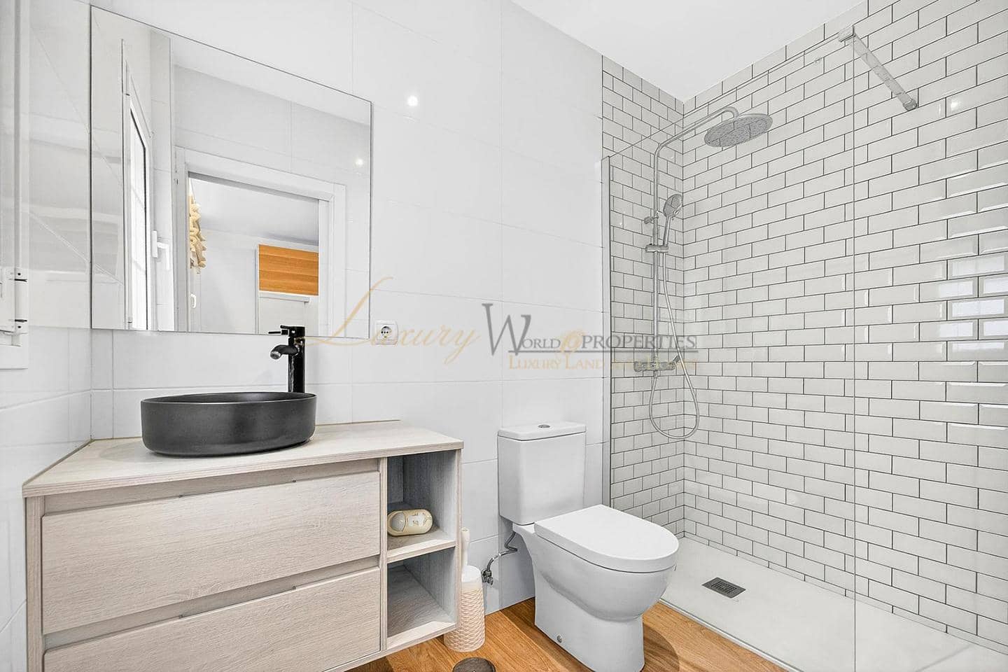5 Zimmer Villa zu verkaufen in Los Cristianos mit Pool Garage - 1.790.000 € (Ref: 9815008)