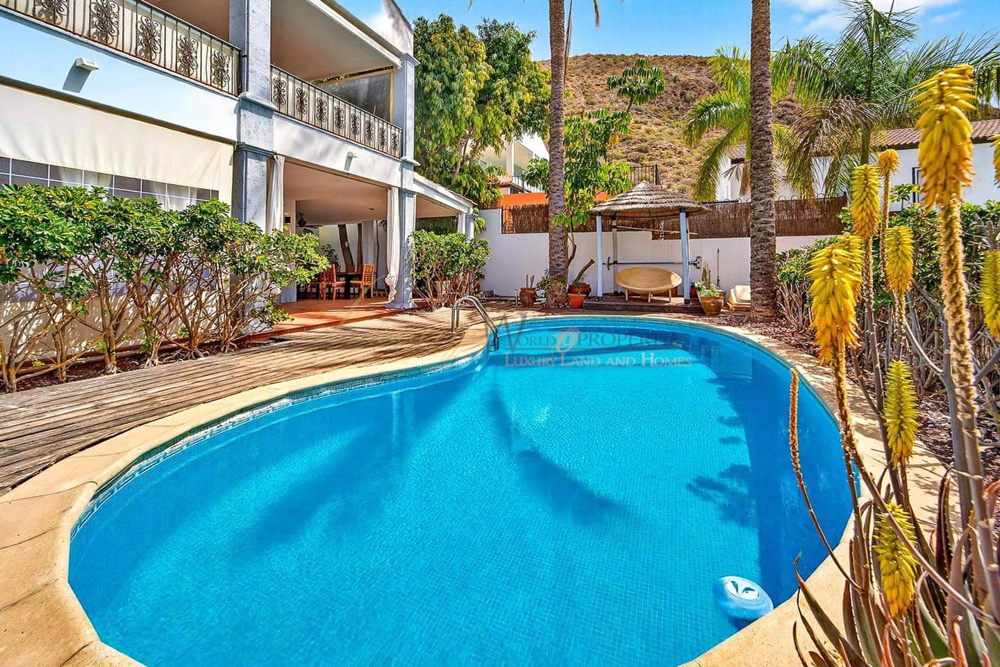 5 Zimmer Villa zu verkaufen in Los Cristianos mit Pool Garage - 1.790.000 € (Ref: 9815008)