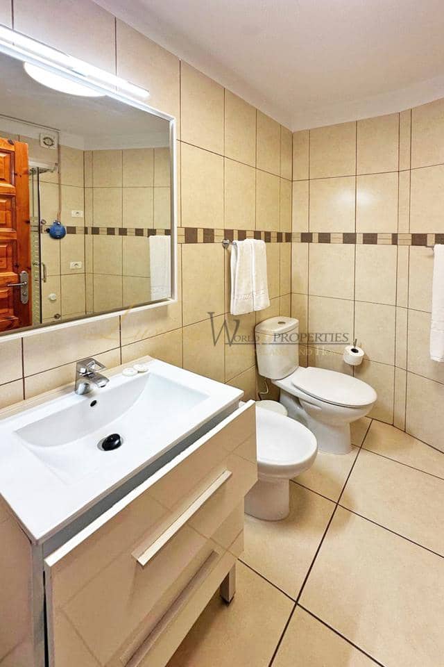 Wohnung zu verkaufen in Playa de las Americas mit Pool - 380.000 € (Ref: 9816236)