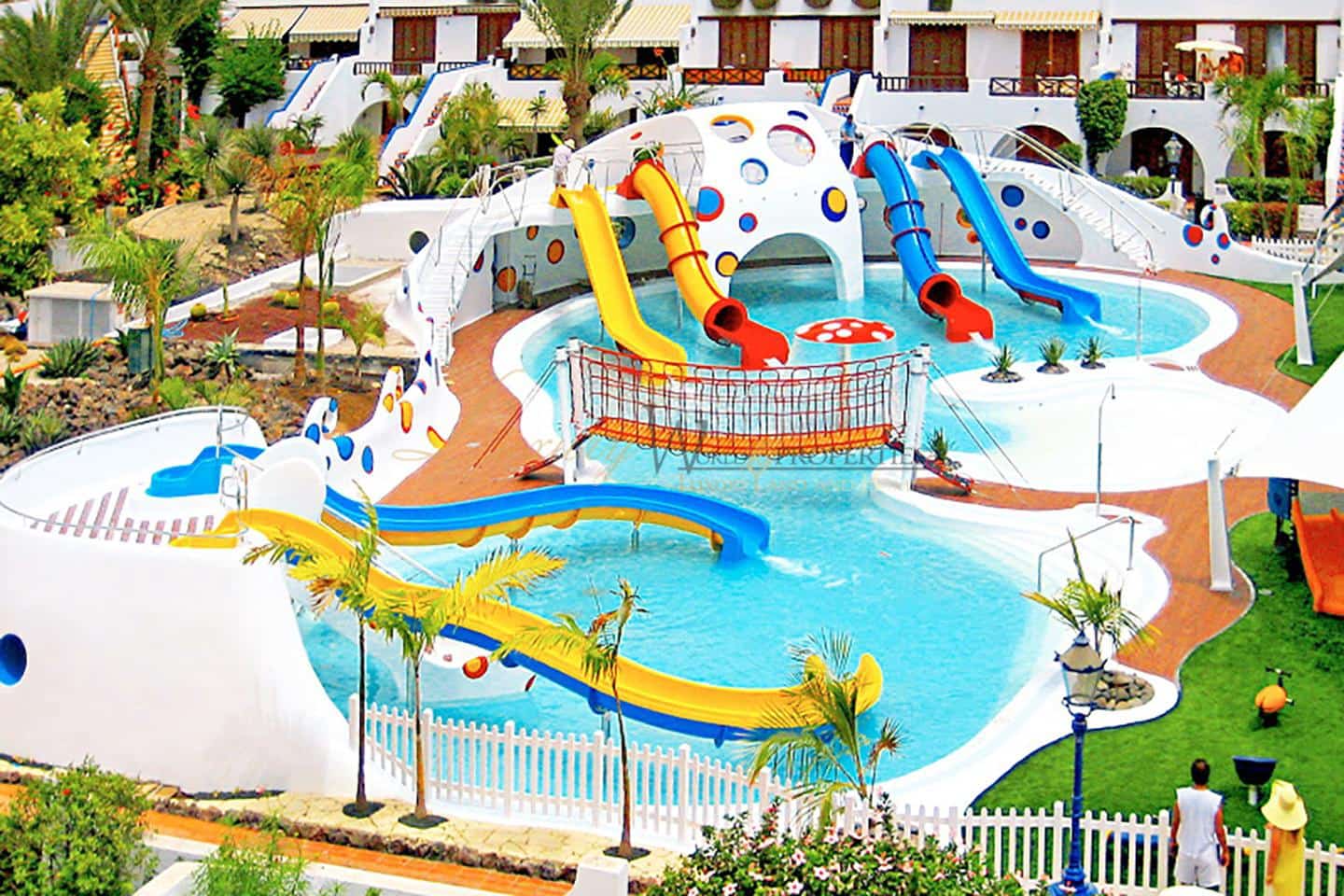 Wohnung zu verkaufen in Playa de las Americas mit Pool - 380.000 € (Ref: 9816236)