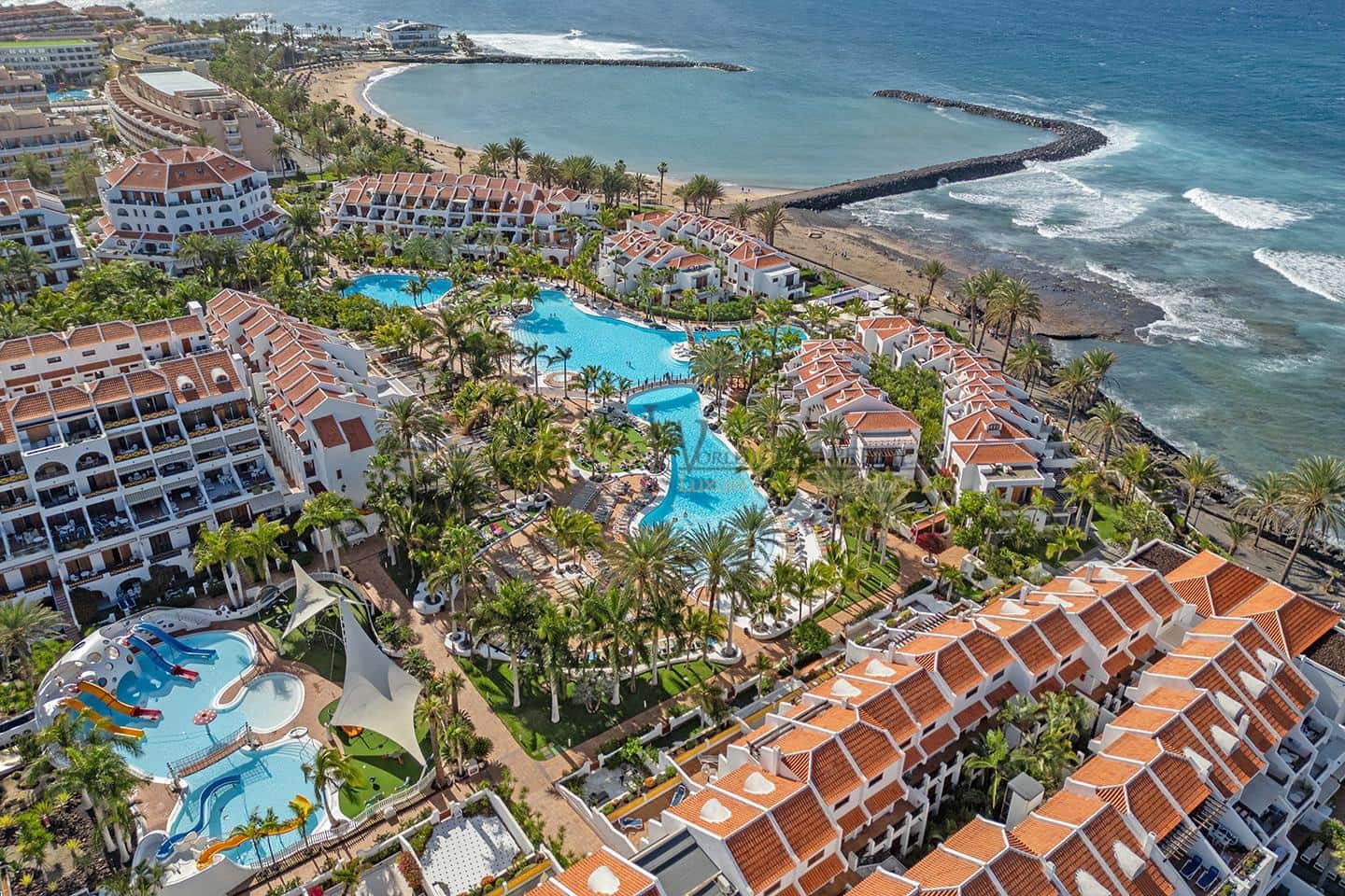 Wohnung zu verkaufen in Playa de las Americas mit Pool - 380.000 € (Ref: 9816236)