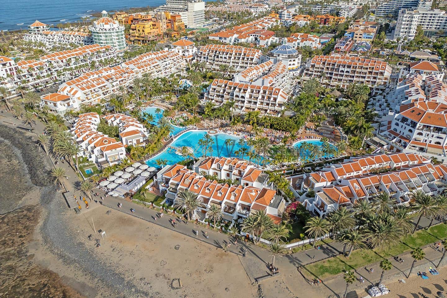 Wohnung zu verkaufen in Playa de las Americas mit Pool - 380.000 € (Ref: 9816236)