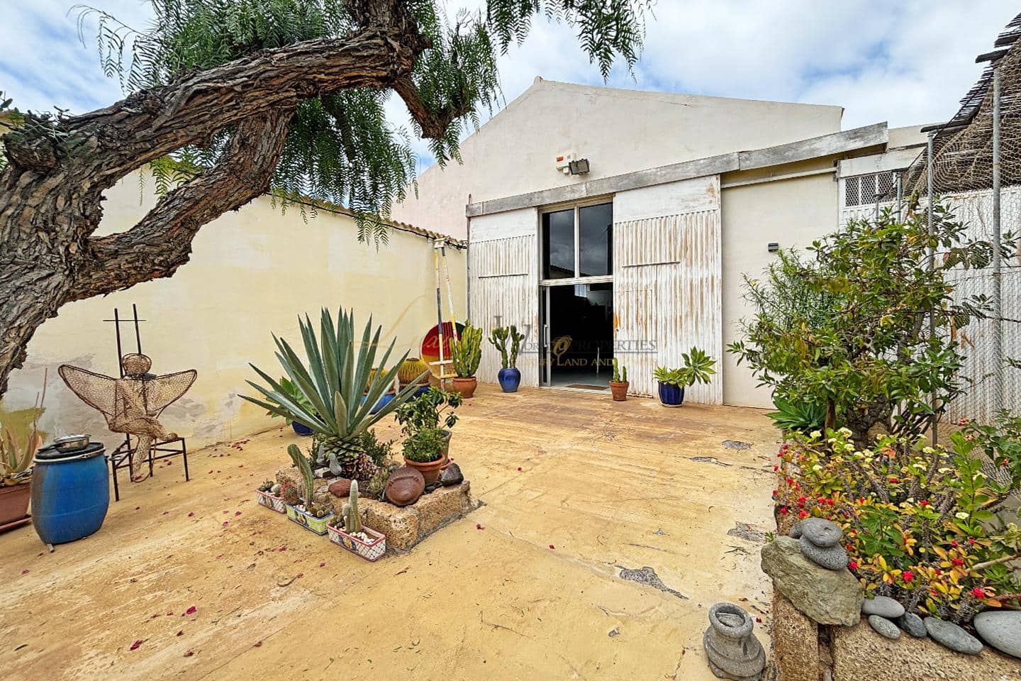 2 bedroom Villa for sale in Callao Salvaje with garage - € 980,000 (Ref: 9821026)