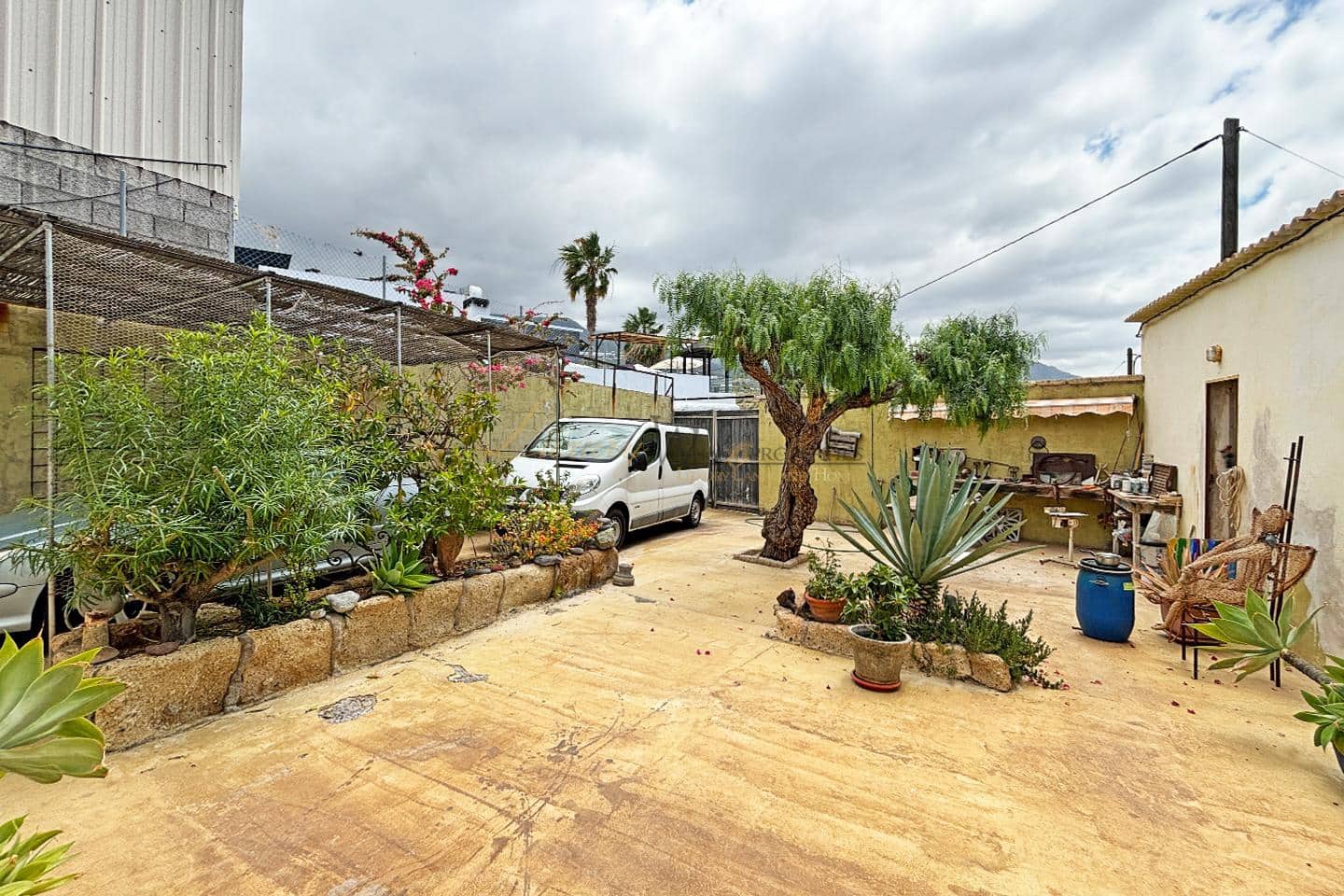 2 bedroom Villa for sale in Callao Salvaje with garage - € 980,000 (Ref: 9821026)