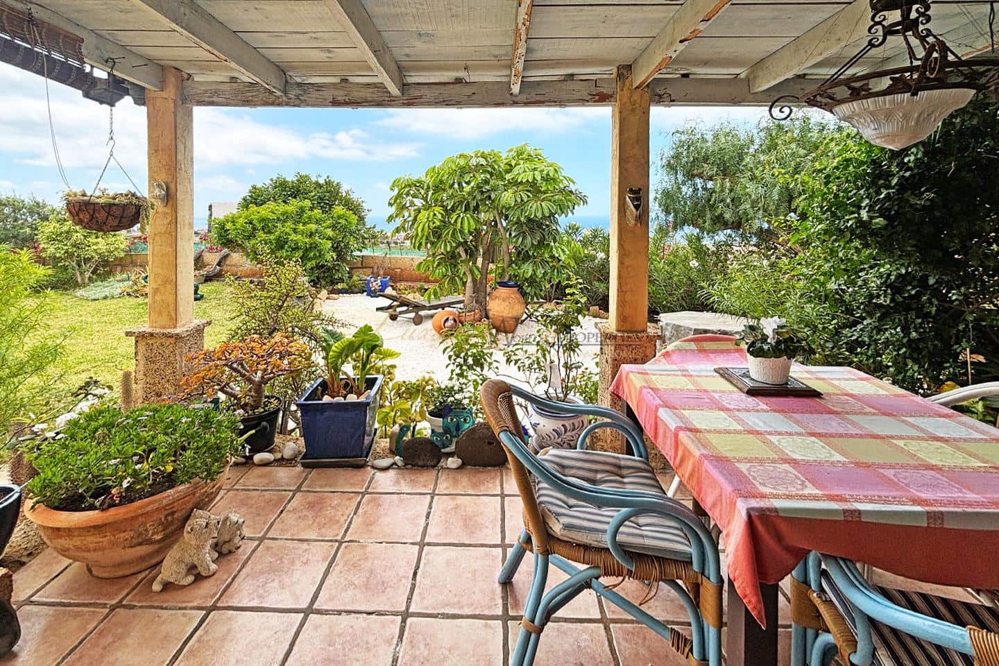 2 bedroom Villa for sale in Callao Salvaje with garage - € 980,000 (Ref: 9821026)