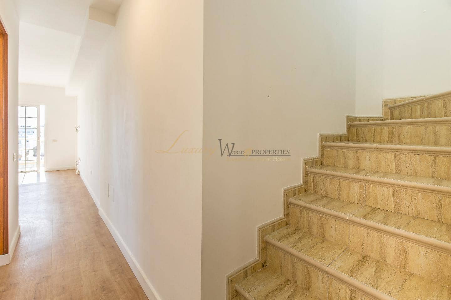 3 bedroom Flat for sale in Palm-Mar with pool garage - € 400,000 (Ref: 9821662)