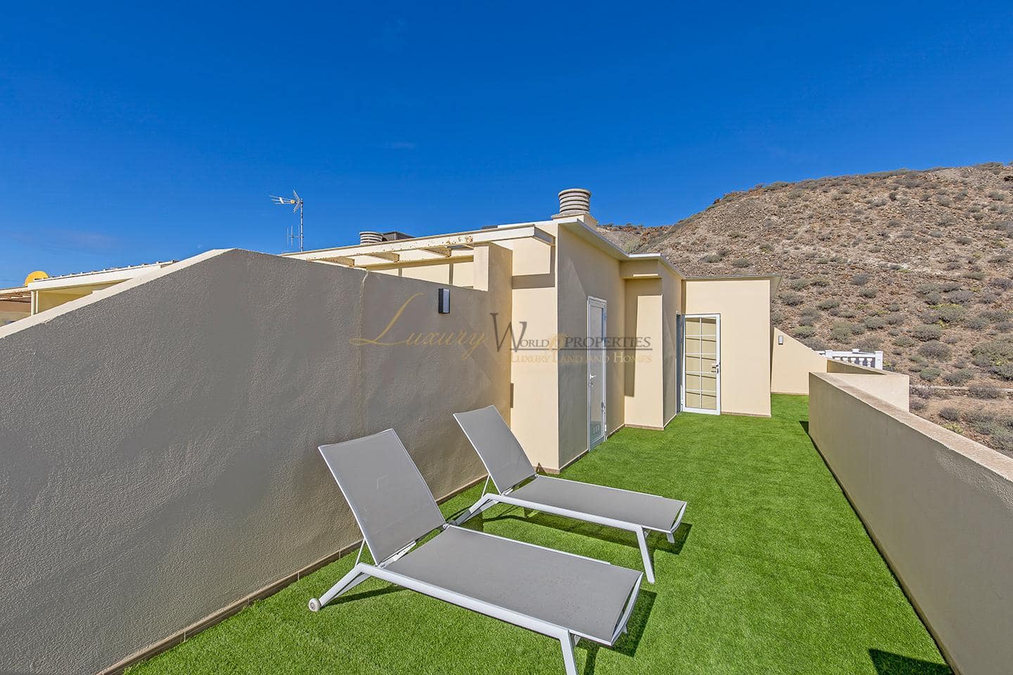 3 bedroom Flat for sale in Palm-Mar with pool garage - € 400,000 (Ref: 9821662)