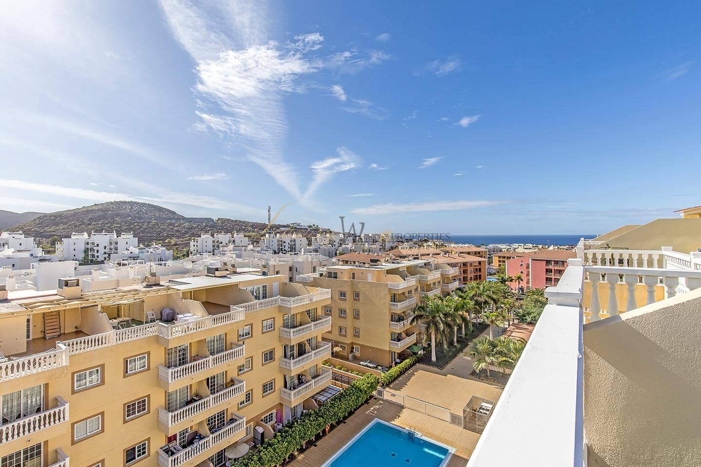 3 bedroom Flat for sale in Palm-Mar with pool garage - € 400,000 (Ref: 9821662)