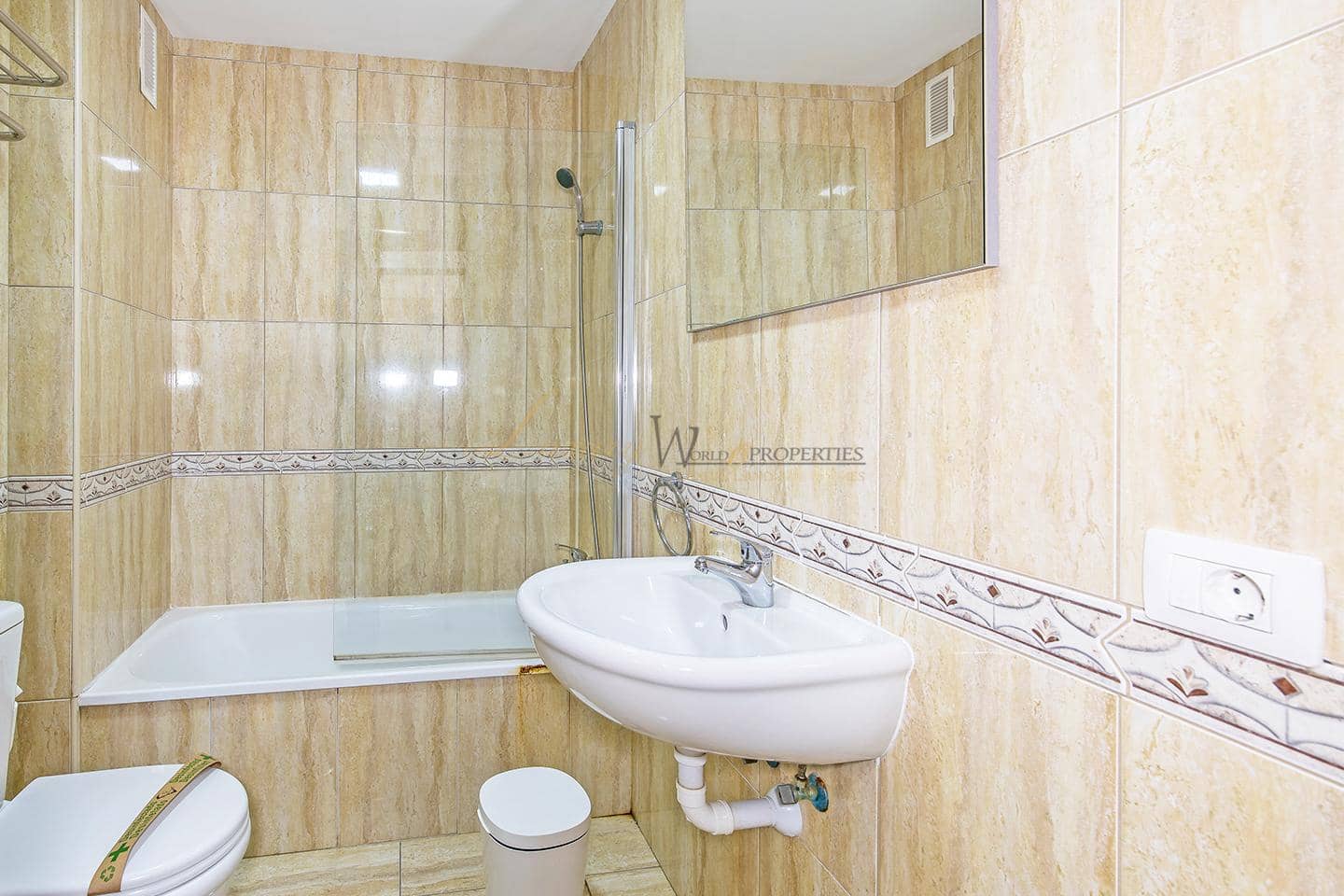 2 bedroom Flat for sale in Palm-Mar with pool garage - € 364,000 (Ref: 9823578)