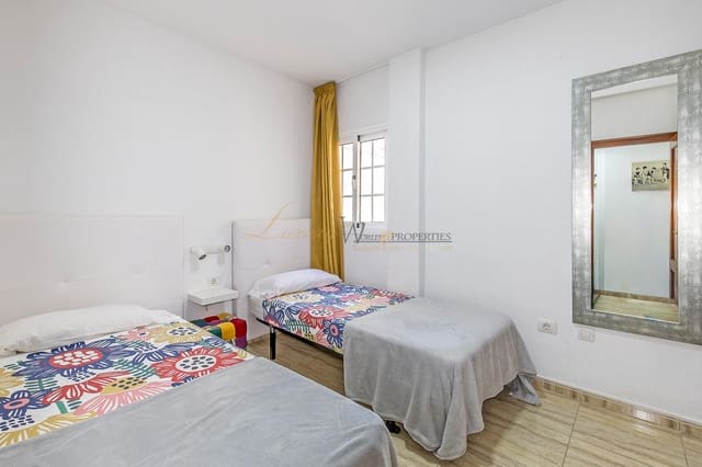 2 soverom Leilighet til salgs i Palm-Mar, Arona med svømmebasseng garasje - € 364 000 (Ref: 9823578)